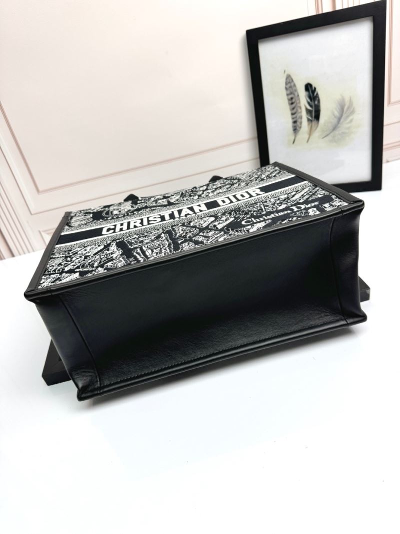 chr1st1an D10r shopping bags